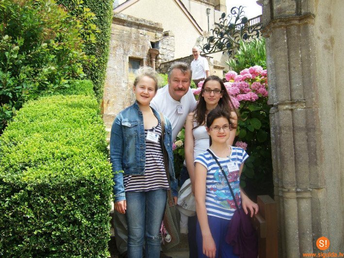 Mākslu skolas audzēkņi piedalās meistarklasēs un konkursā Anglijā