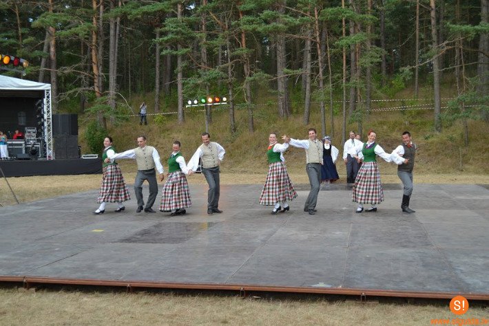 Deju kolektīvs „Siguldietis” piedalās festivālā „Soļi smiltīs”