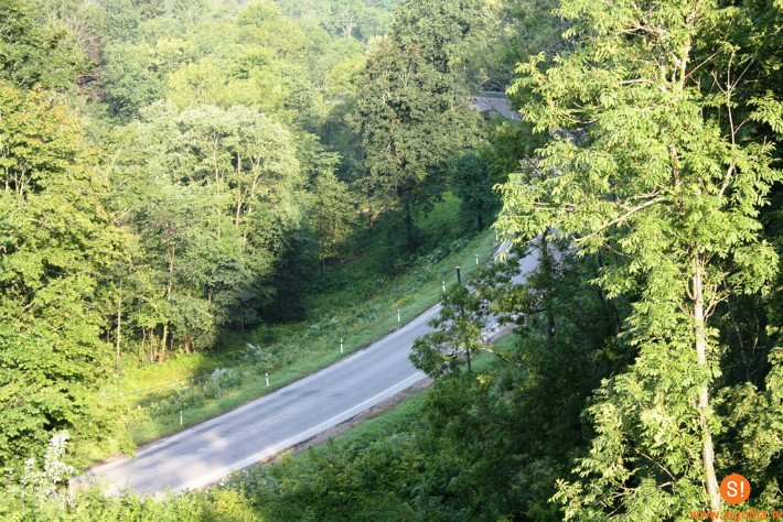 Lietavas izskalojušas autoceļu P8; plānoti satiksmes ierobežojumi