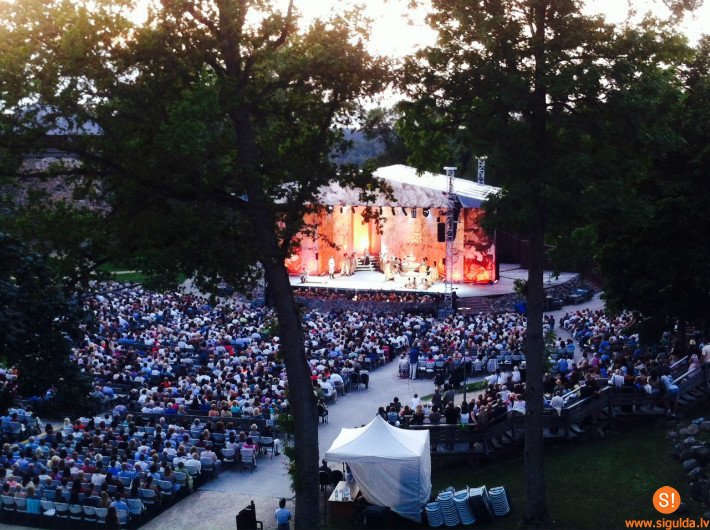 Svinam Opermūzikas svētkus! Svētdien garīgās mūzikas koncerts un izcilais Galā koncerts