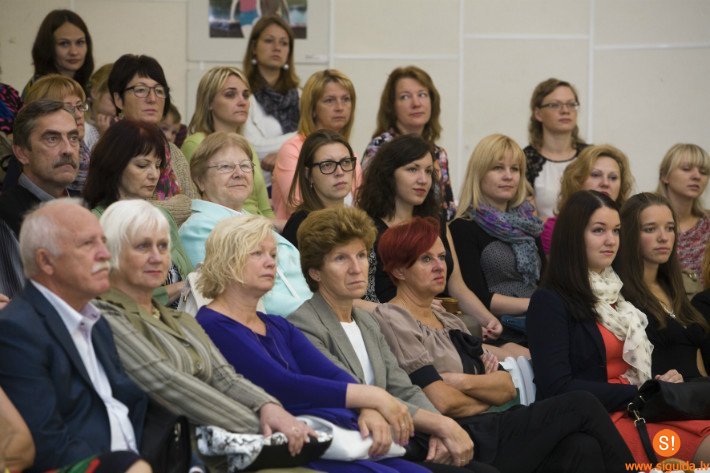 Novada pedagogi tiekas Zinību dienai veltītā konferencē