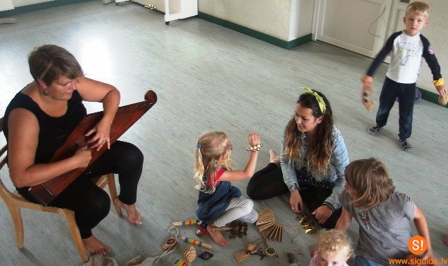 Iespēja bērnus pieteikt radošā mākslu studijā