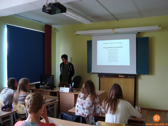 Siguldas Valsts ģimnāzija atbalsta projektu “Latvijas karogs”