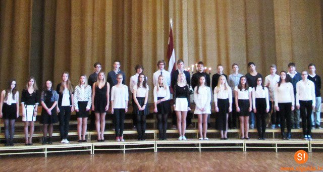 Latvijas Republikas dzimšanas dienai veltītie pasākumi Siguldas 1.pamatskolā