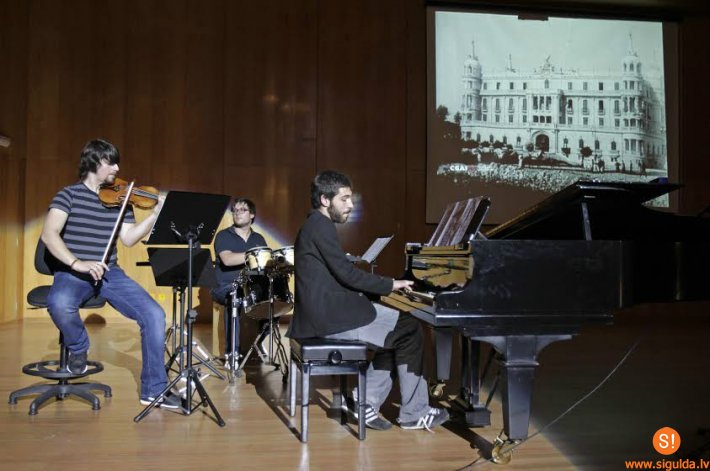 Sestdien Siguldā uzstāsies grupa „Cespervek Trio”