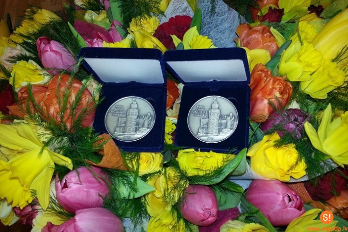 Aicinām vecākus saņemt monētas „Esmu dzimis Siguldas novadā 2014”