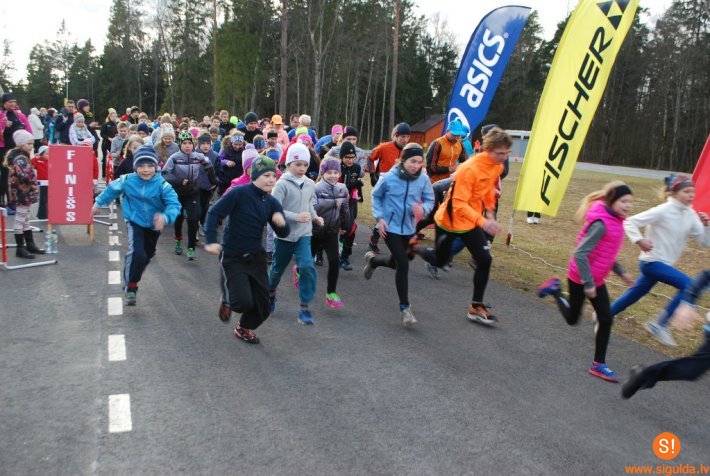 Aizvadīta skrējienu seriāla “Siguldas apļi” pirmā kārta