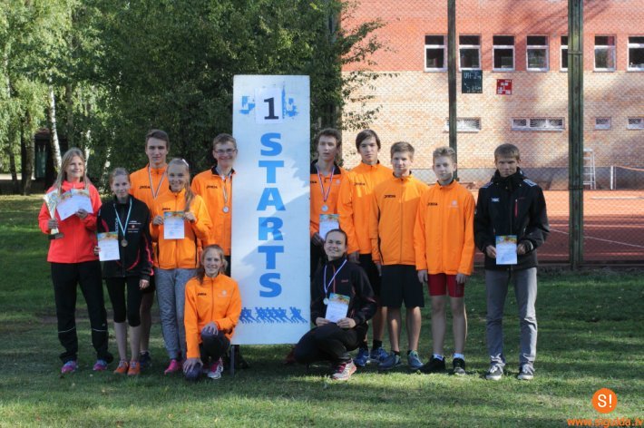 Panākumi Latvijas Skolēnu spartakiādes sacensībās vieglatlētikas krosā