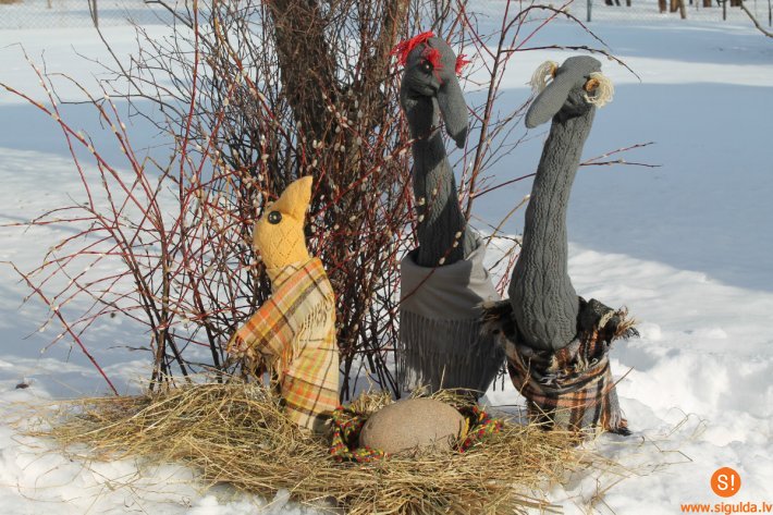 Putnu dzīve ziemā un „Zeķu putnu teātris” Jūdažu Sabiedriskajā centrā