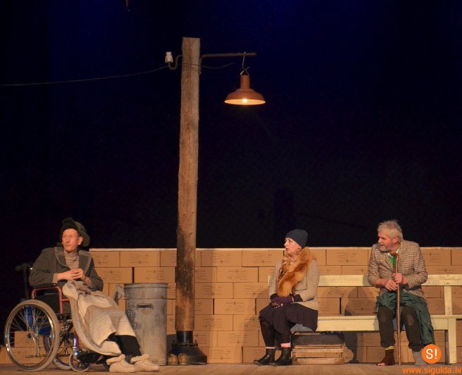 Izrāde „Putnubiedēkļu Ziemassvētki” Siguldas pagasta Kultūras namā