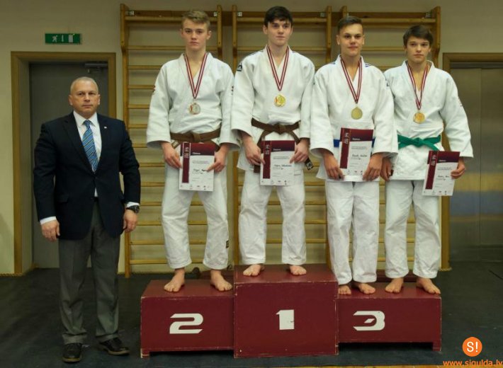 Siguldieši piedalās Latvijas atklātajās meistarsacīkstēs džudo