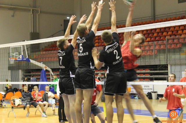 Noslēgušās Latvijas Volejbola federācijas jaunatnes volejbola sacensības