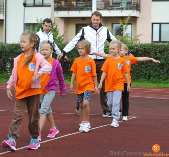 Topošo pirmklasnieku vecākus aicina uz 1.s klases atvērto nodarbību