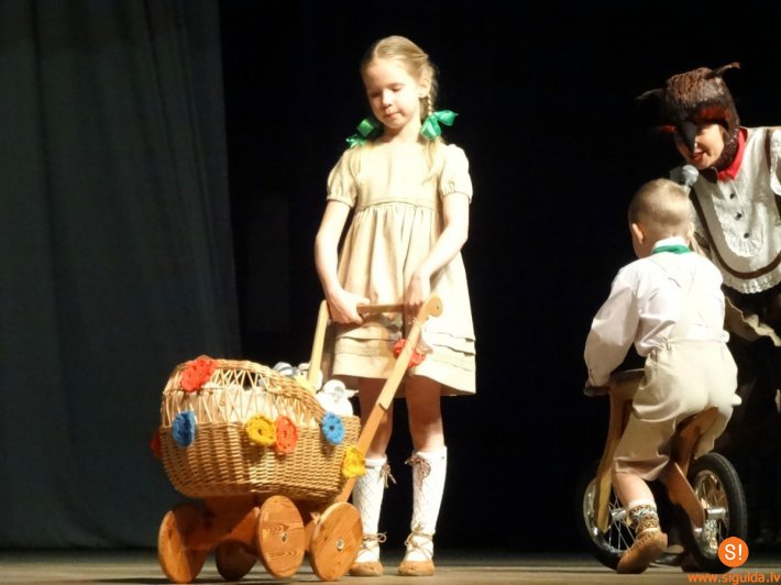 Sadejošanās koncerts „Diži putni, mazi putni, sasēduši vāģīšos”