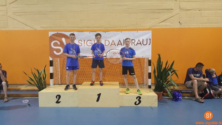 Bērnu un jauniešu badmintona sacensības Siguldā