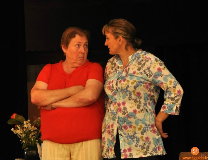 Mores amatierteātra „Oga” vasaras aktualitātes