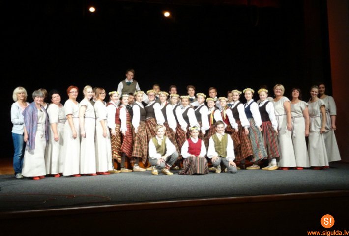 „Purenīte” un „Liepavots” uzstājas koncertos Slovākijā