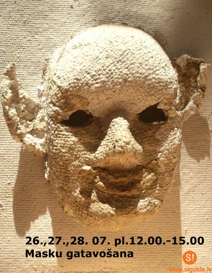 Masku gatavošana papīrmākslas darbnīcā „Viktora vēstules”