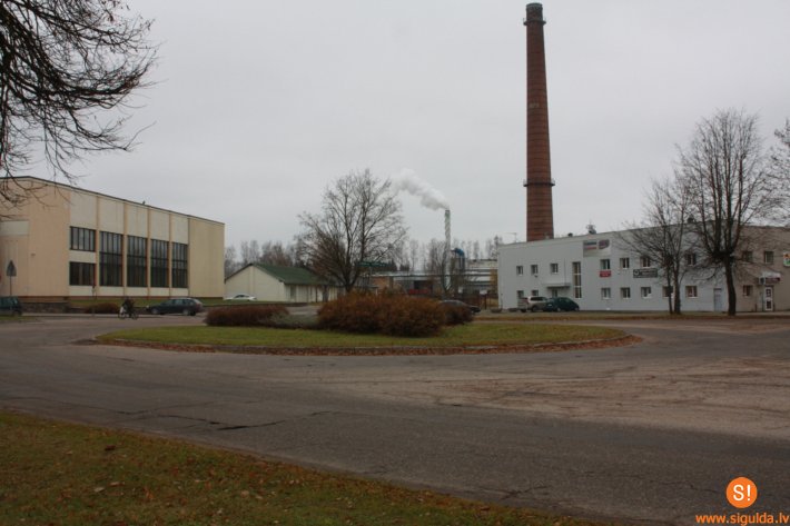 Pārbūvēs divus apļveida kustības krustojumus