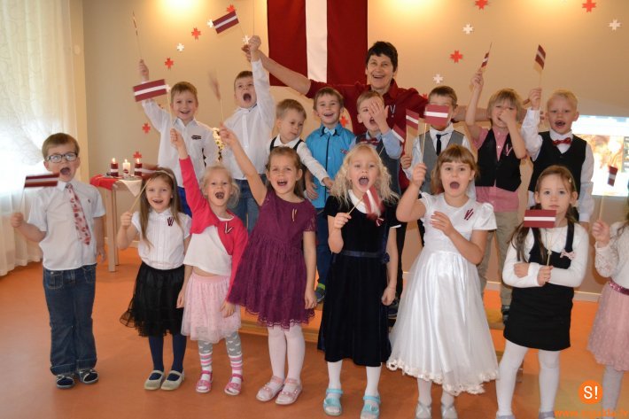 Mīlestības sajūtu stiprināšanas nedēļā izveidotas aptuveni 2200 aprocītes