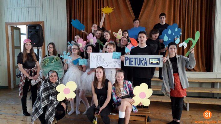 Notikusi „Jautrā balle” Siguldas pilsētas vidusskolā