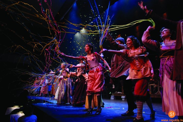 Teātra diena „Laiks svinēt” Morē