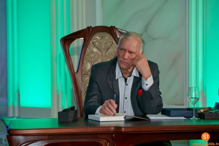 Tikšanās ar autobiogrāfijas „Iļģuciema pašpuikas stāsti” autoru Jūliju Krūmiņu