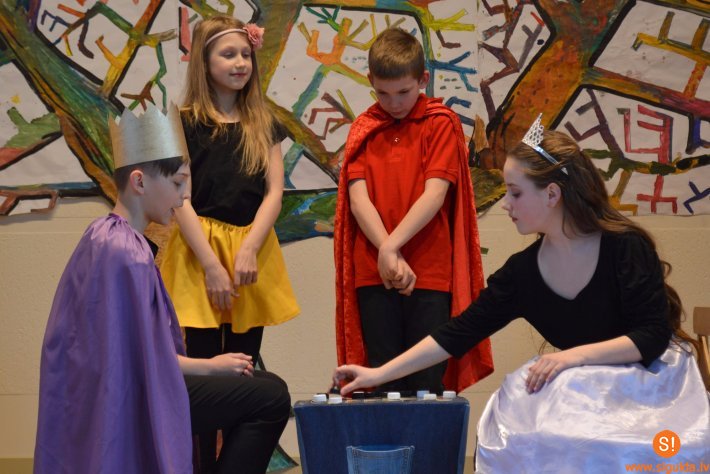 Laurenču sākumskolā noslēgušās Teātra dienas