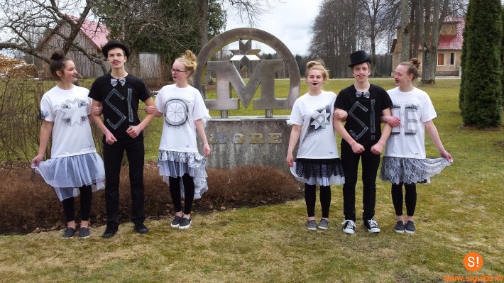 Mores pamatskolas skolēni triumfē festivālā „Toņi un pustoņi”