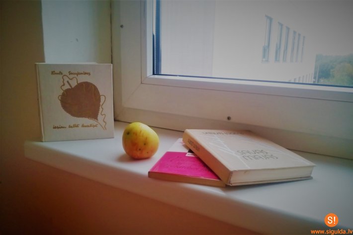 Siguldas Valsts ģimnāzijā ar īpašu akciju atzīmē Dzejas dienas