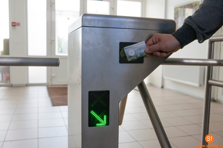 Divās Siguldas novada skolās uzstādītas ieejas drošības sistēmas