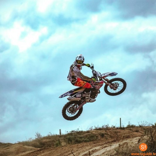 Siguldietis startēs Baltijā vērienīgākajās iekštelpu motokrosa sacensībās