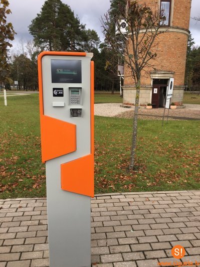 Novada iedzīvotājiem un viesiem pieejama elektromobiļu uzlādes stacija