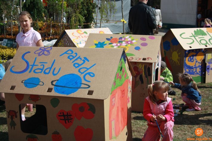 Aicina piedalīties aptaujā par Latvijas Stādu parādes organizēšanu 2018.gadā