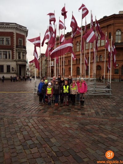 Labākie Allažu pamatskolas skolēni izzina Latvijas vēsturi