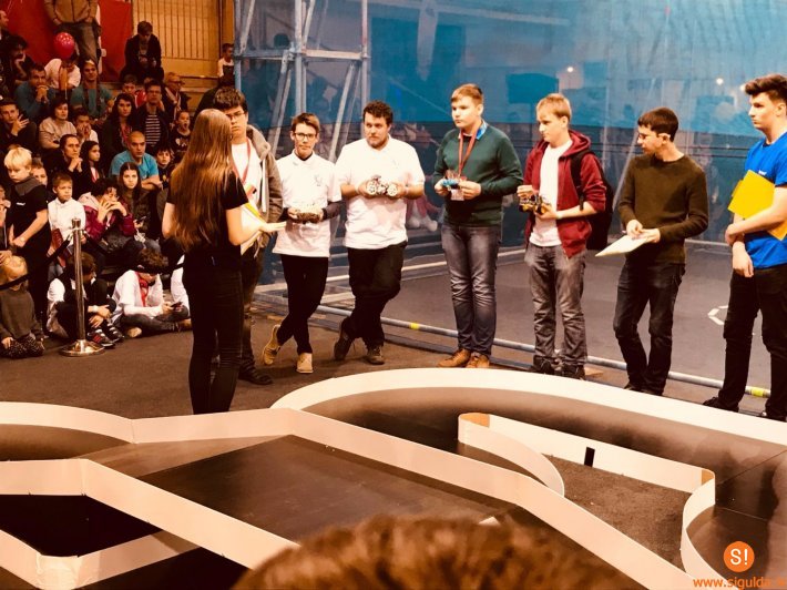 Jaunrades centra dalībnieki piedalījušies sacensībās „Robotex 2017”