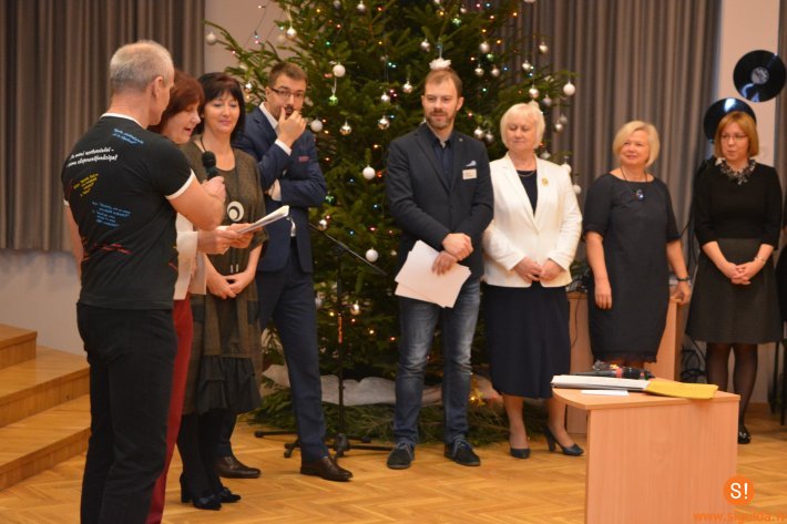 Siguldas Valsts ģimnāzijai 131 zelta un sudraba liecība