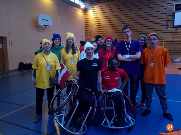 Siguldas pilsētas vidusskolēni Erasmus+ vizītē Francijā