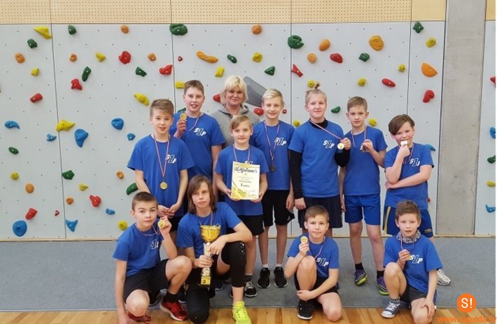 Novadniekiem panākumi Vidzemes reģiona sacensībās tautas bumbā