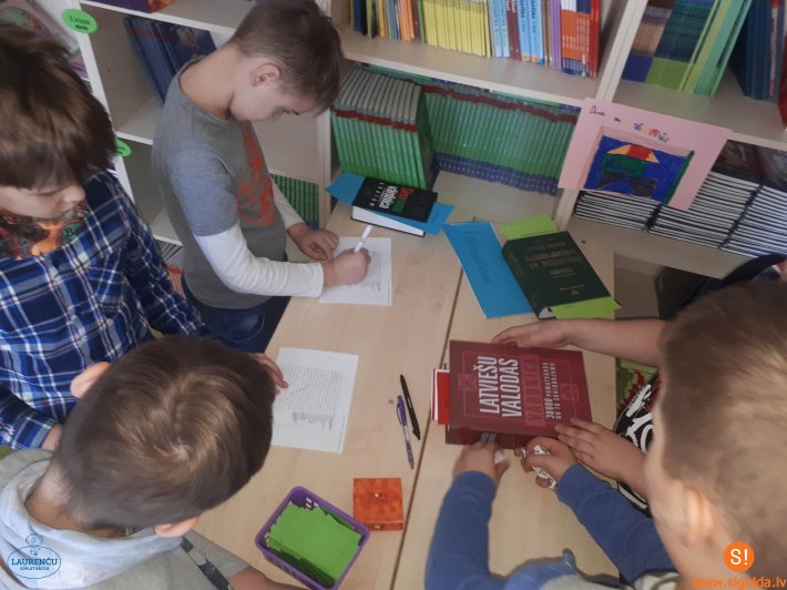 Laurenču sākumskolā aizvadīta Starptautiskā dzimtās valodas diena