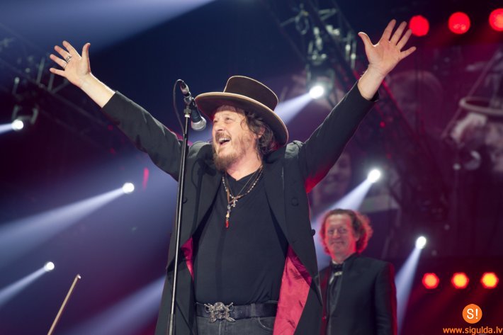 Siguldas pilsdrupās ar vienīgo koncertu Baltijā uzstāsies roka zvaigzne Zucchero