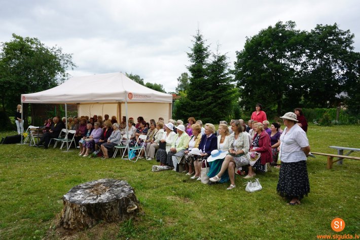 Pēterdienas svinībās nozīmīgās jubilejās sveic Siguldas seniorus
