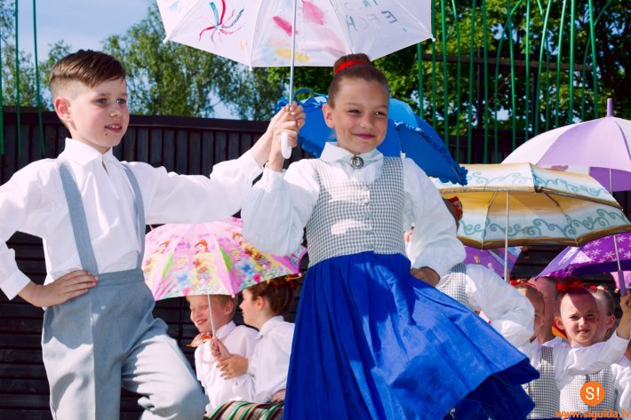 Aicina uz deju kolektīva „Vizbulīte” koncertu „Iesakņoties un augt”