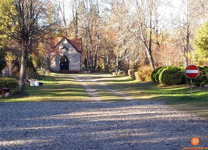 Veikti infrastruktūras uzlabojumi Allažu kapsētā