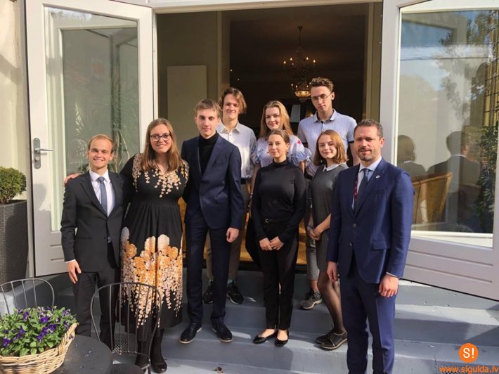 Siguldietis piedalās Eiropas Jauniešu Parlamenta internacionālajā sesijā