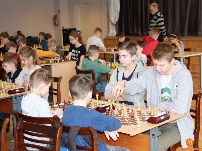 Aizvadīts Siguldas Valsts ģimnāzijas 4.atklātais ātrā šaha čempionāts