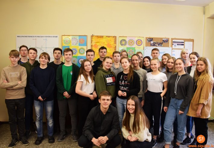 Siguldas Valsts ģimnāzijai panākumi „European Money Quiz” konkursā