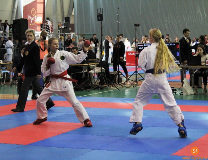 Siguldas sportistiem godalgotas vietas karatē turnīrā