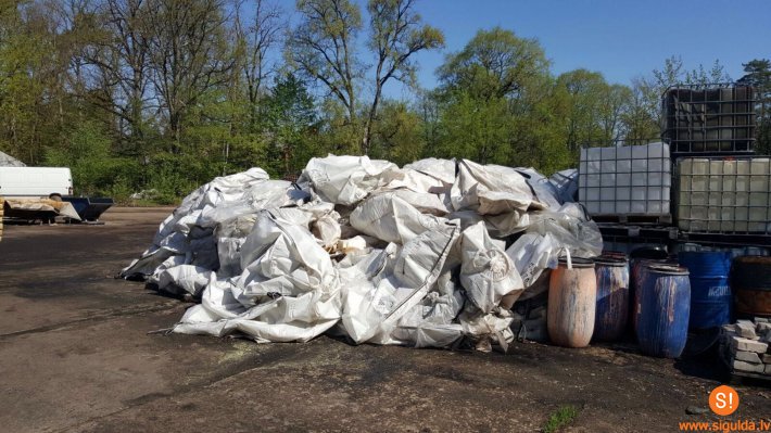 „Jumis” aicina pieteikt lauksaimniecības plēvju bezmaksas izvešanu