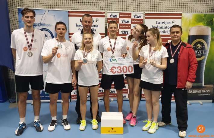 Siguldieši kļūst par vicečempioniem sacensībās badmintonā